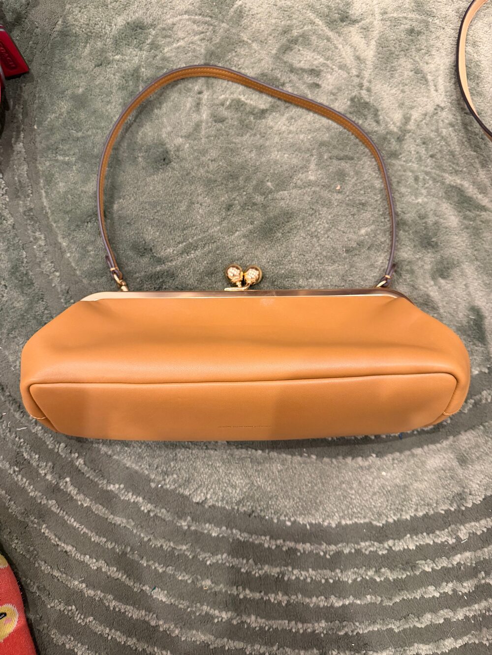 Coach Runway Kisslock 30 in Honey